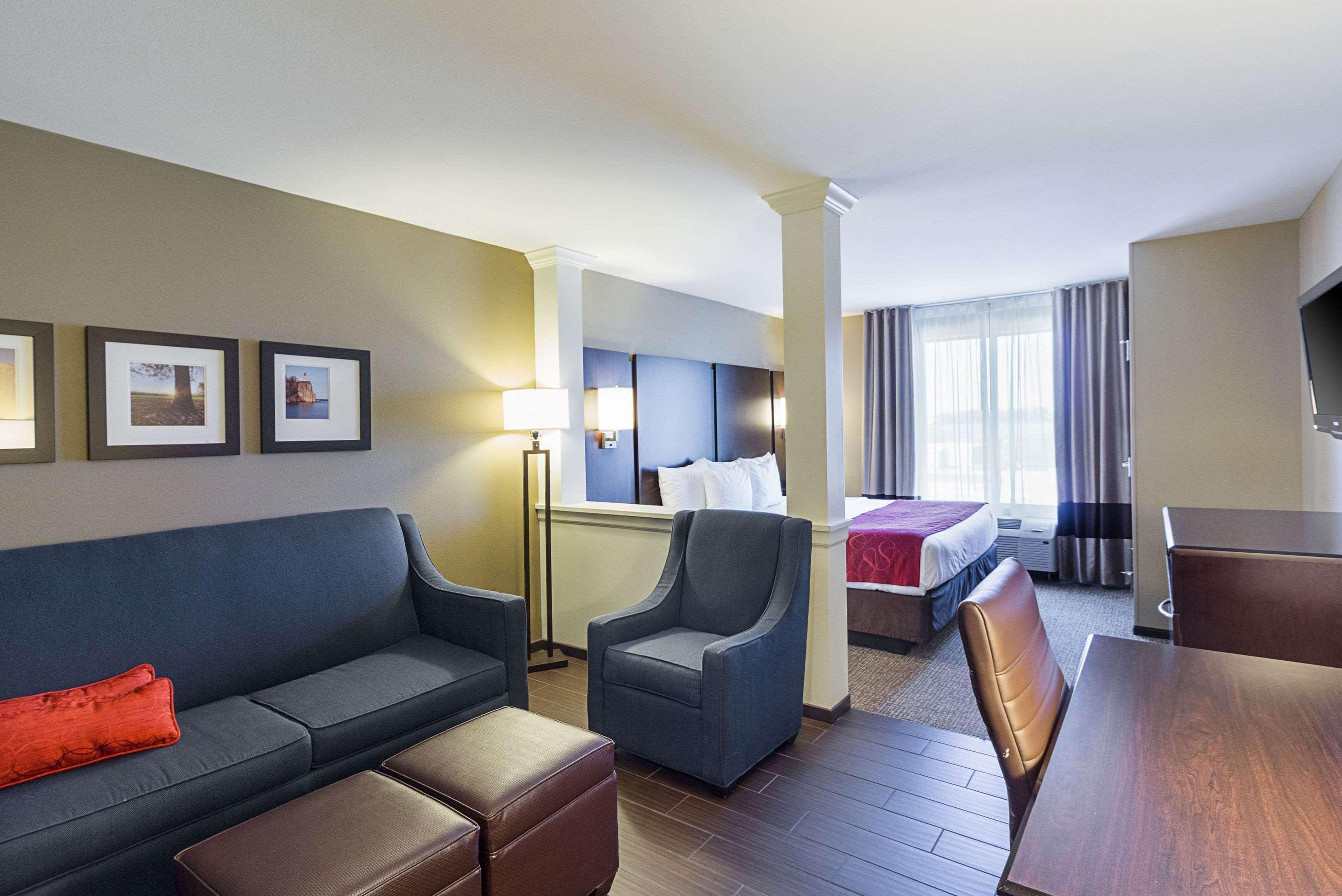 Comfort Suites & Conference Center Worthington Exterior foto