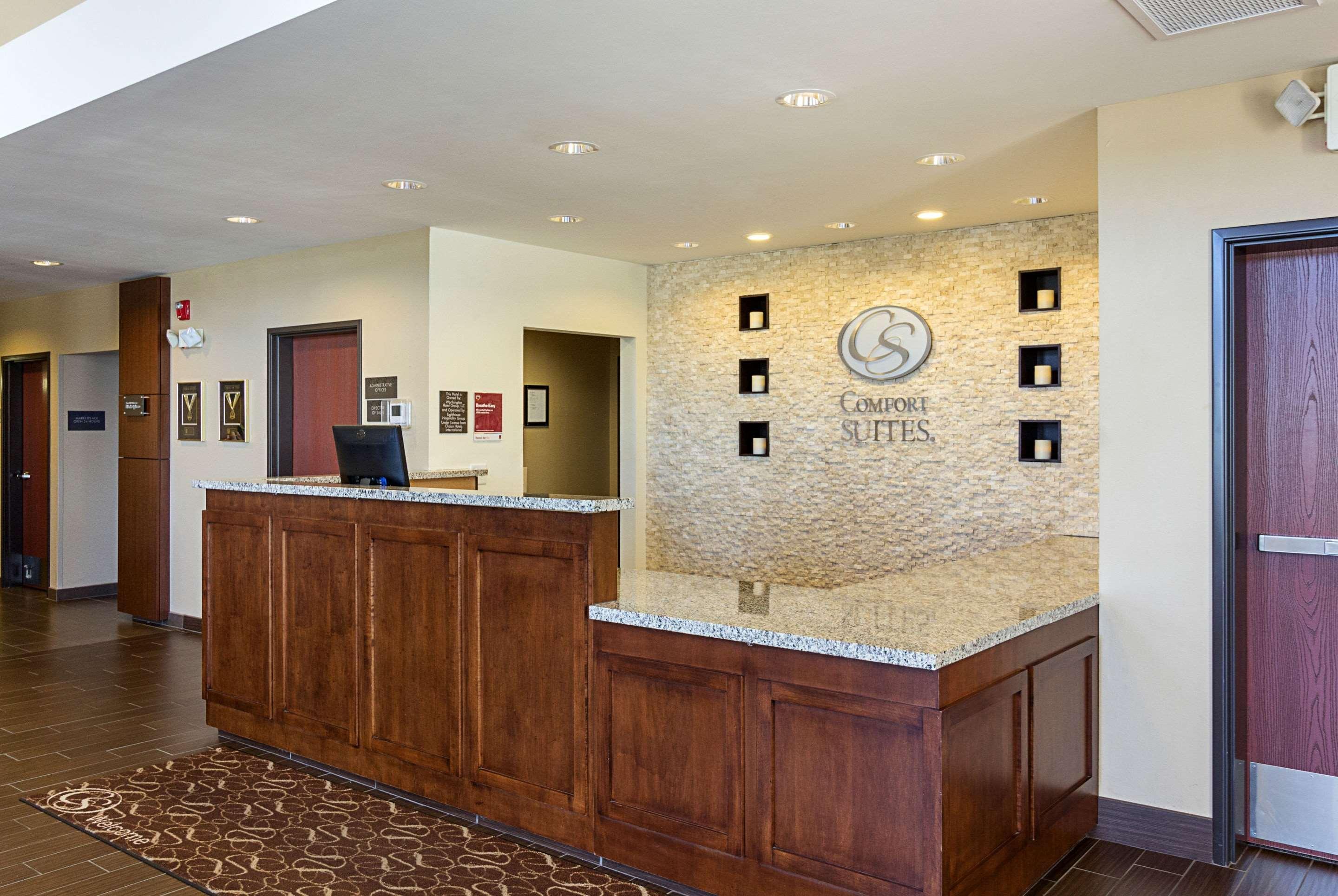 Comfort Suites & Conference Center Worthington Exterior foto
