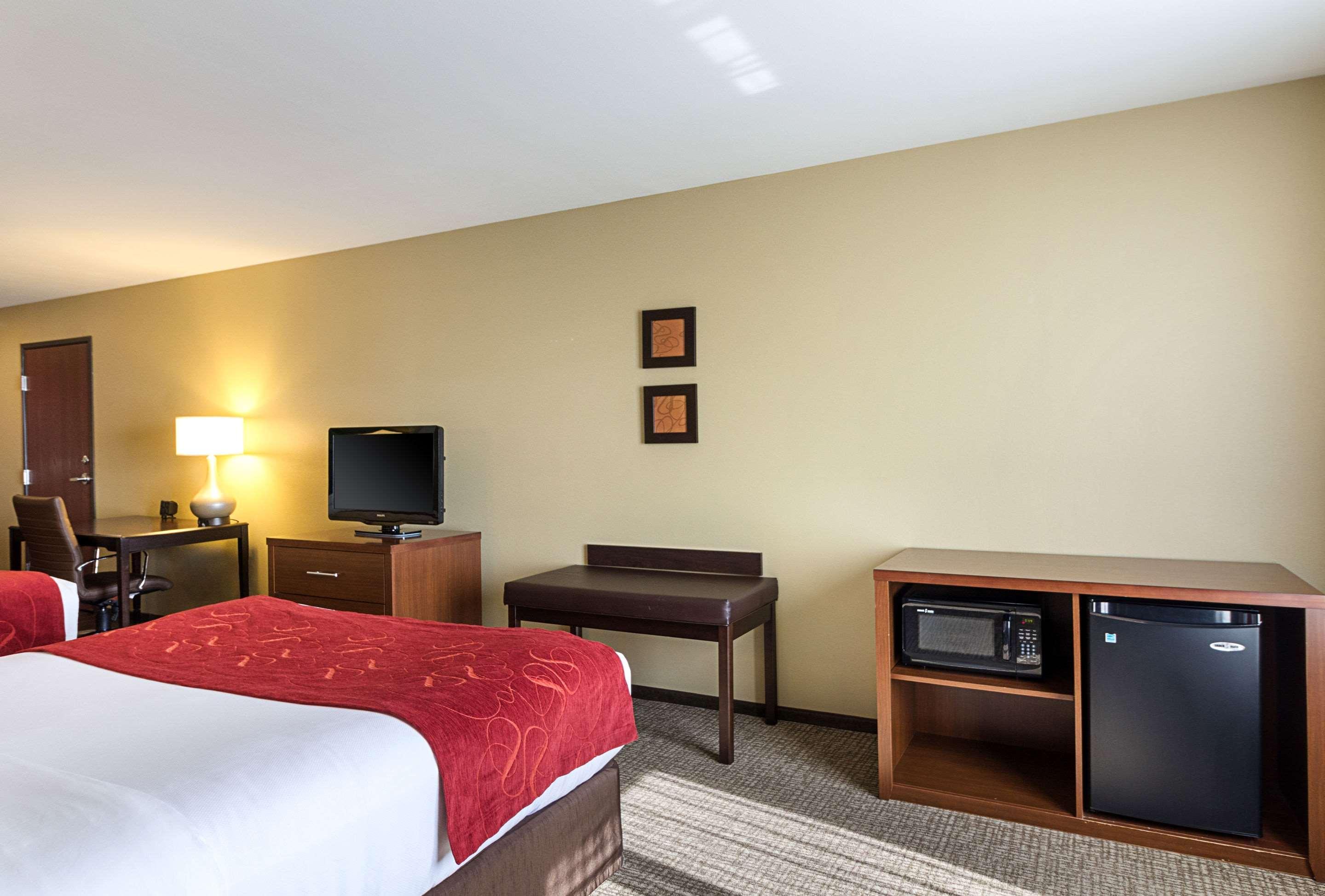 Comfort Suites & Conference Center Worthington Exterior foto